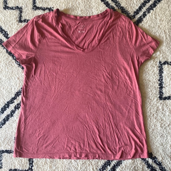 Dark pink top - Picture 2 of 6